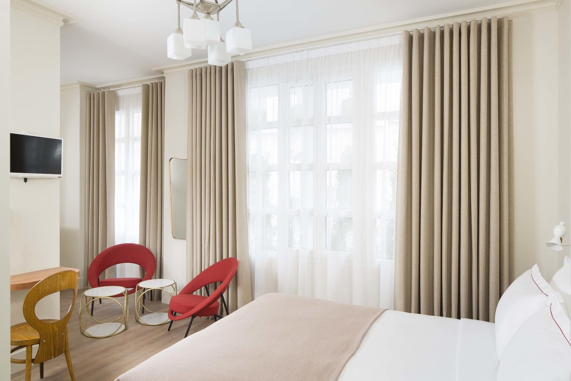 Hotel Celeste Batignolles Montmartre Parigi Esterno foto